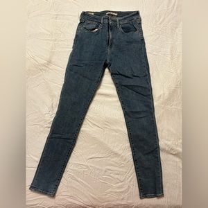 Levi 721 High Rise Skinny 28